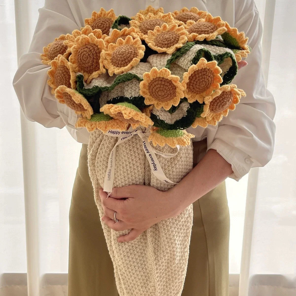 Bloomie Bouquet Blanket - Image 10