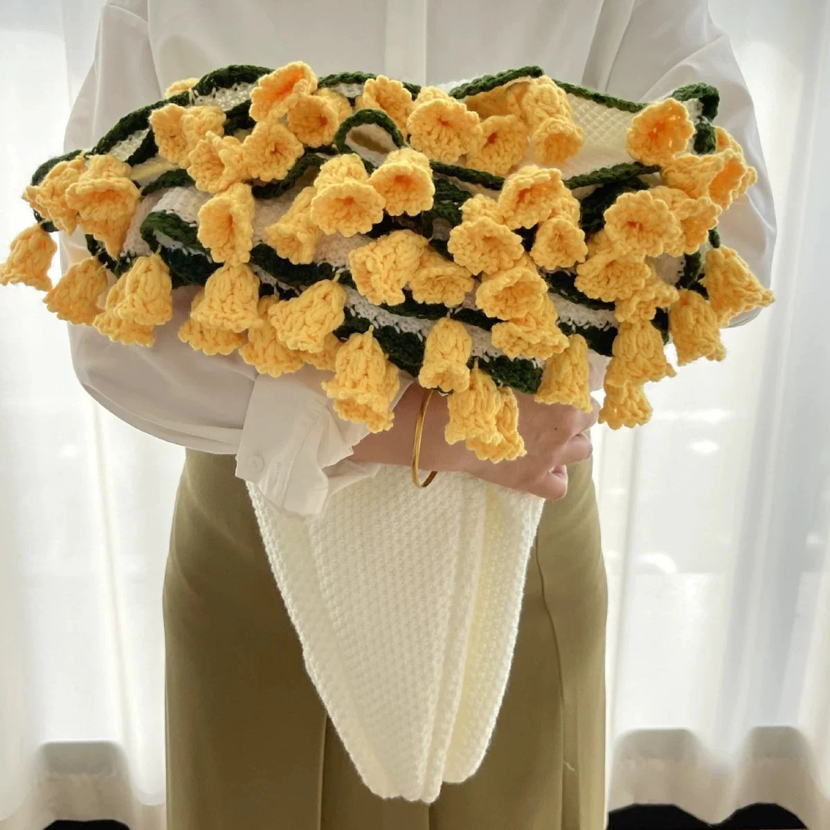 Bloomie Bouquet Blanket - Image 7